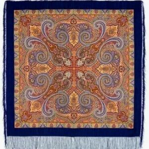 Scarf/shawl with fringes
125x125cm (without fringes)

New without tag !!!